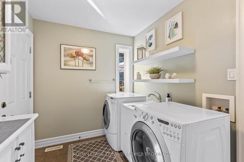 10093 Herbert Street, Lambton Shores (Port Franks), ON - Indoor Photo Showing Laundry Room