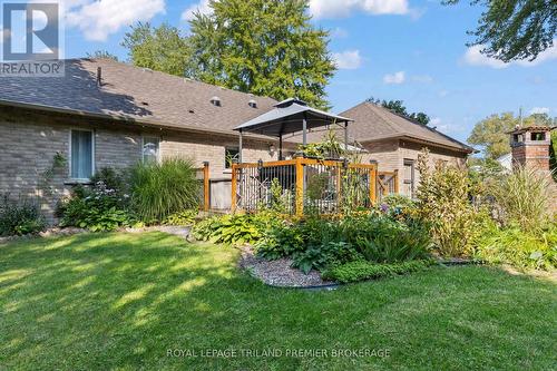 10093 Herbert Street, Lambton Shores (Port Franks), ON - Outdoor