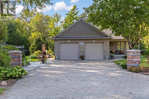 10093 Herbert Street, Lambton Shores (Port Franks), ON - Outdoor