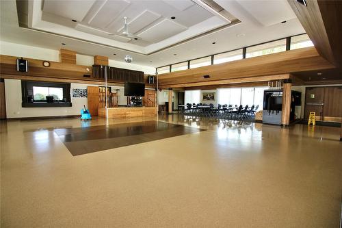 174-1255 Raymer Avenue, Kelowna, BC - Indoor Photo Showing Other Room