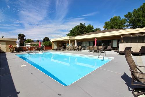 174-1255 Raymer Avenue, Kelowna, BC - Outdoor With In Ground Pool With Deck Patio Veranda With Backyard