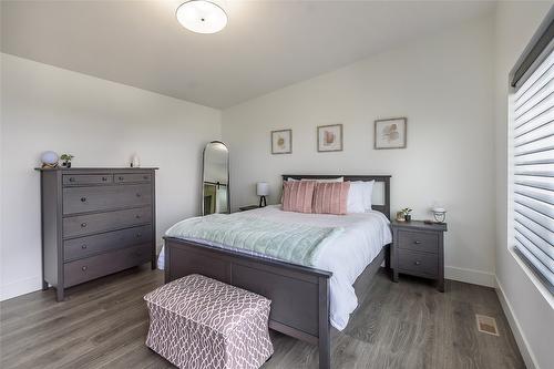 12-269 Diamond Way, Vernon, BC - Indoor Photo Showing Bedroom