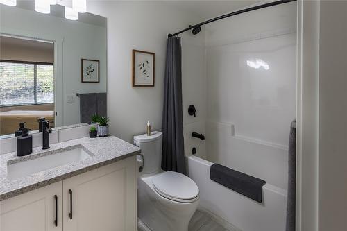 12-269 Diamond Way, Vernon, BC - Indoor Photo Showing Bathroom