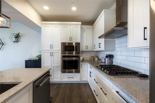 12-269 Diamond Way, Vernon, BC - Indoor Photo Showing Kitchen