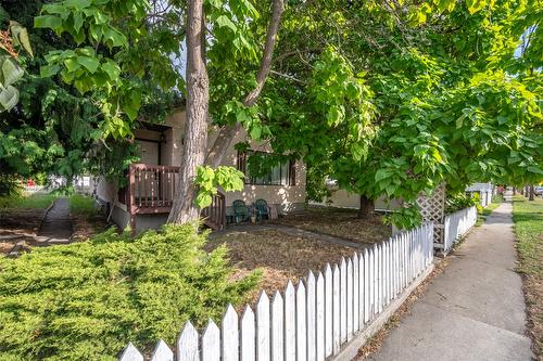 330 Van Horne Street, Penticton, BC - Outdoor