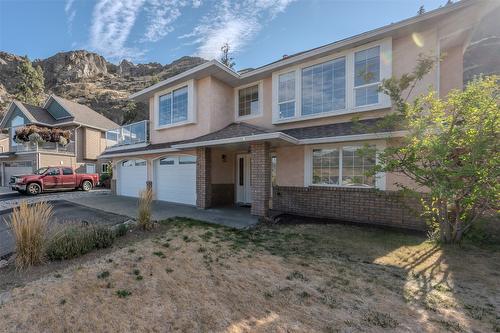 981 Peachcliff Drive, Okanagan Falls, BC - Outdoor With Facade