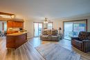 981 Peachcliff Drive, Okanagan Falls, BC  - Indoor Photo Showing Living Room 