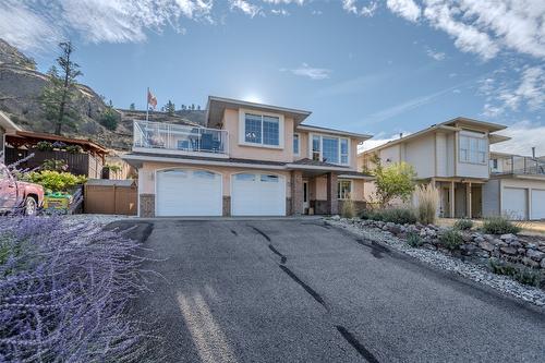 981 Peachcliff Drive, Okanagan Falls, BC - Outdoor With Facade