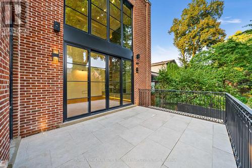 5 Whitehall Road, Toronto, ON - Outdoor