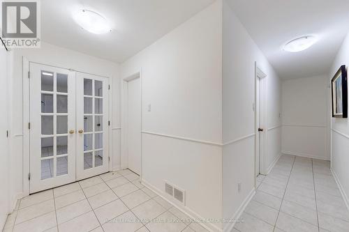 21 Sandfield Road, Toronto (Banbury-Don Mills), ON - Indoor Photo Showing Other Room