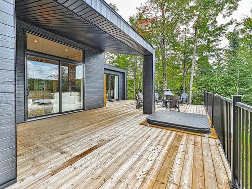 Terrasse - 7 Ch. Des Loutres, Wentworth, QC - Outdoor With Deck Patio Veranda With Exterior