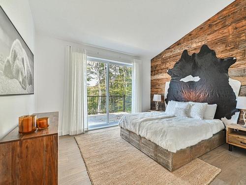 Master bedroom - 7 Ch. Des Loutres, Wentworth, QC - Indoor Photo Showing Bedroom