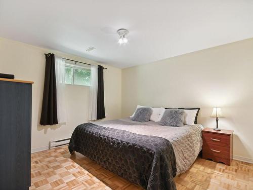 Chambre Ã Â coucher - 16 Rue Du Boisé-Normand, Sainte-Anne-Des-Plaines, QC - Indoor Photo Showing Bedroom