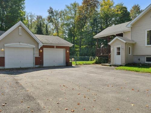 Garage - 16 Rue Du Boisé-Normand, Sainte-Anne-Des-Plaines, QC - Outdoor