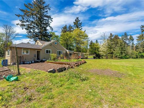 753 Sayward Rd, Saanich, BC 