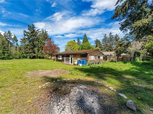 753 Sayward Rd, Saanich, BC 