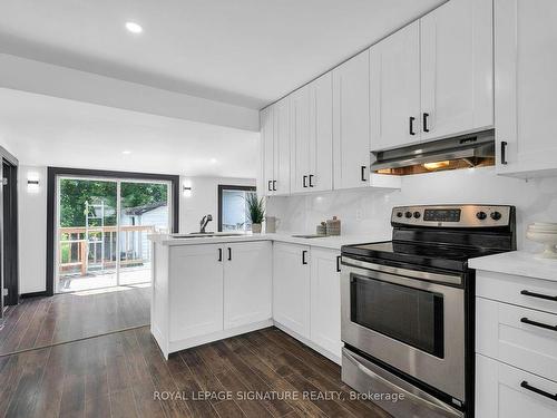 33 Riveredge Dr S, Georgina, ON - Indoor Photo Showing Kitchen