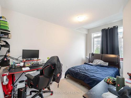 50 Magdalene Cres, Brampton, ON - Indoor Photo Showing Bedroom