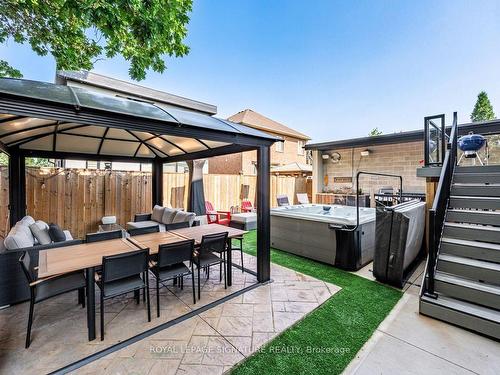 895 Ninth St, Mississauga, ON - Outdoor With Deck Patio Veranda With Exterior