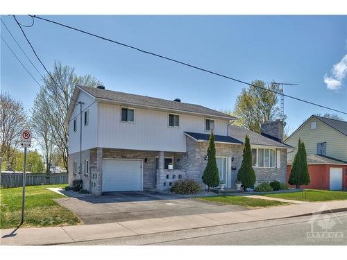 102 Ottawa Street, Arnprior, ON 