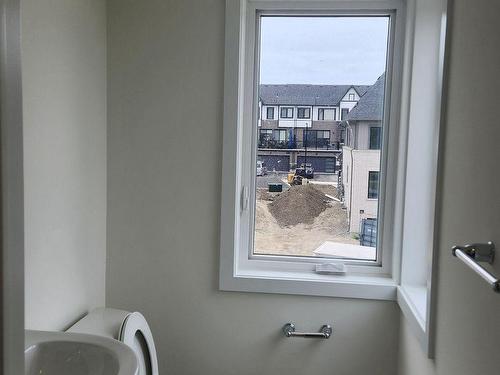 104-160 Densmore Rd, Cobourg, ON - Indoor Photo Showing Bathroom