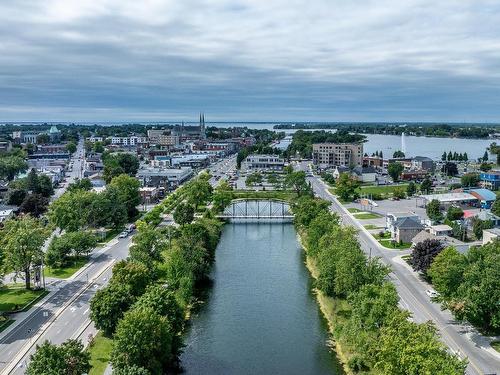 Ã proximitÃ© - 28 Rue Robb, Salaberry-De-Valleyfield, QC - Outdoor With Body Of Water With View