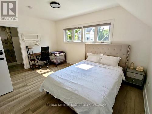 5341 River Road, Niagara Falls, ON - Indoor Photo Showing Bedroom