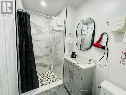 5341 River Road, Niagara Falls, ON - Indoor Photo Showing Bathroom