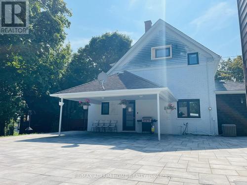 5341 River Road, Niagara Falls, ON - Outdoor