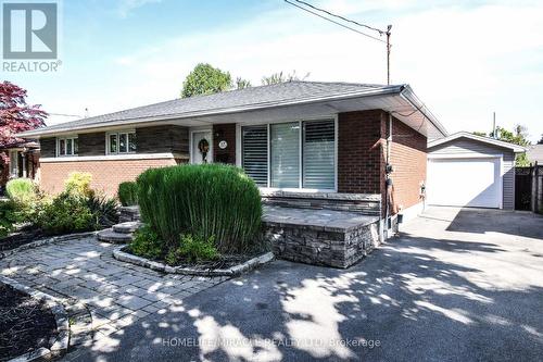 17 Grosvenor Street N, St. Catharines, ON - Outdoor