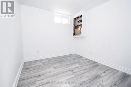 17 Grosvenor Street N, St. Catharines, ON - Indoor Photo Showing Other Room