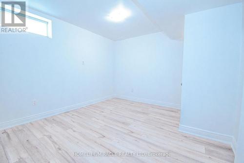 17 Grosvenor Street N, St. Catharines, ON - Indoor Photo Showing Other Room