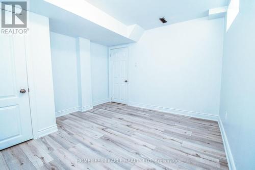 17 Grosvenor Street N, St. Catharines, ON - Indoor Photo Showing Other Room