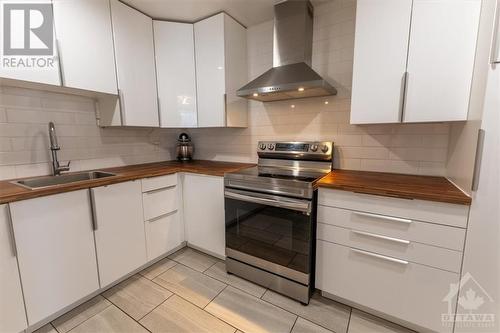 274 Des Visons Place, Ottawa, ON - Indoor Photo Showing Kitchen