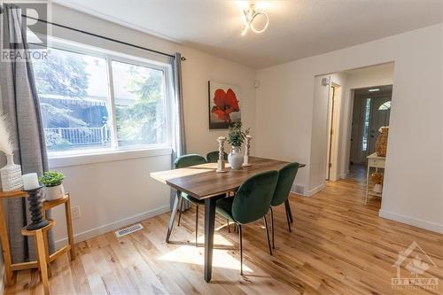 274 Des Visons Place, Ottawa, ON - Indoor Photo Showing Dining Room