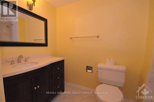 50 Fireside Crescent, Ottawa, ON - Indoor Photo Showing Bathroom