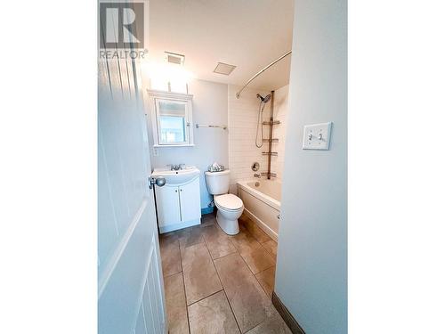 701 1501 Queensway Street, Prince George, BC - Indoor Photo Showing Bathroom