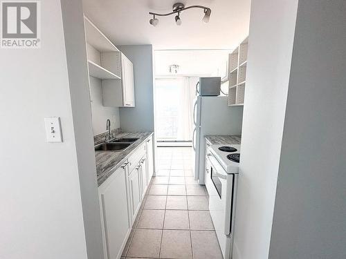 701 1501 Queensway Street, Prince George, BC - Indoor Photo Showing Kitchen With Double Sink