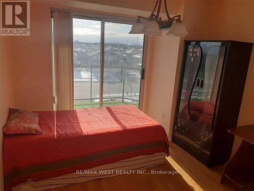 401 - 300 Ray Lawson Boulevard, Brampton, ON - Indoor Photo Showing Bedroom