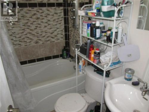 248 Hillside Drive S, Elliot Lake, ON - Indoor Photo Showing Bathroom