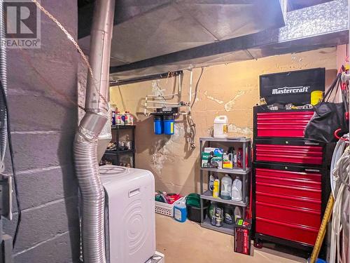 1913  3B Highway, Fruitvale, BC - Indoor Photo Showing Laundry Room