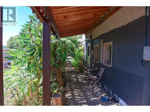 1913  3B Highway, Fruitvale, BC - Outdoor With Exterior