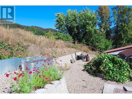 1913  3B Highway, Fruitvale, BC - Outdoor