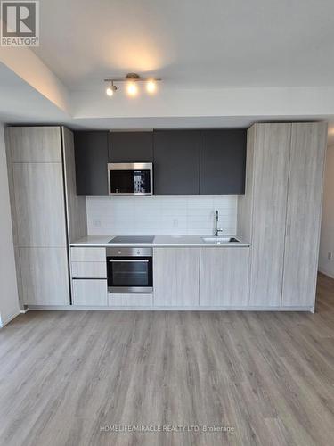 3928 - 28 Widmer Street, Toronto, ON - Indoor Photo Showing Kitchen