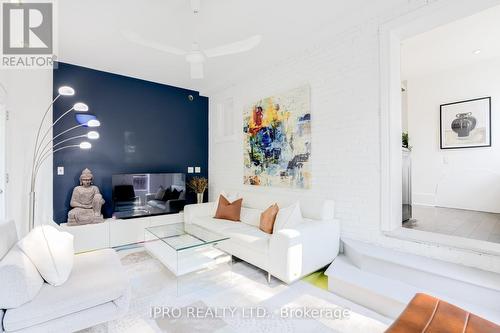 84 Boultbee Avenue, Toronto, ON - Indoor Photo Showing Living Room