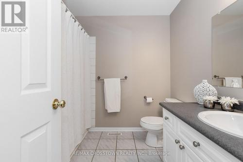 16 - 358 Little Avenue, Barrie, ON - Indoor Photo Showing Bathroom