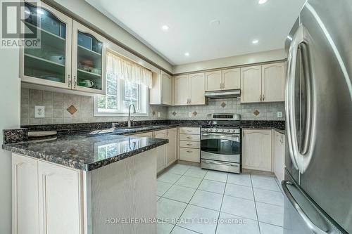 1 Copperfield Road, Brampton (Sandringham-Wellington), ON - Indoor Photo Showing Kitchen With Upgraded Kitchen