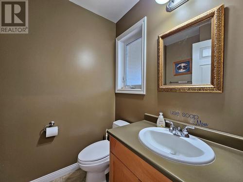 1551 View Drive, Quesnel, BC - Indoor Photo Showing Bathroom