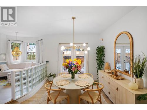 419 Cadder Avenue, Kelowna, BC - Indoor Photo Showing Dining Room