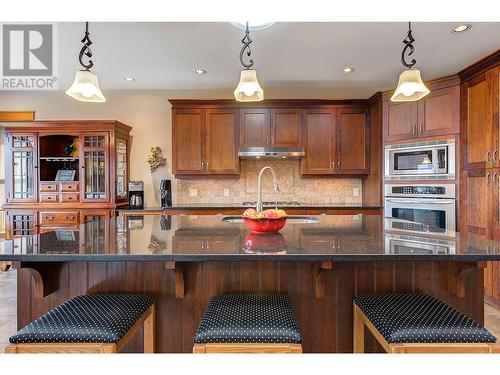 6127 Seymoure Lane, Peachland, BC - Indoor Photo Showing Kitchen